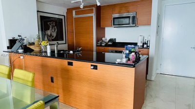 Comprar apartamento no 50 Biscayne 1701