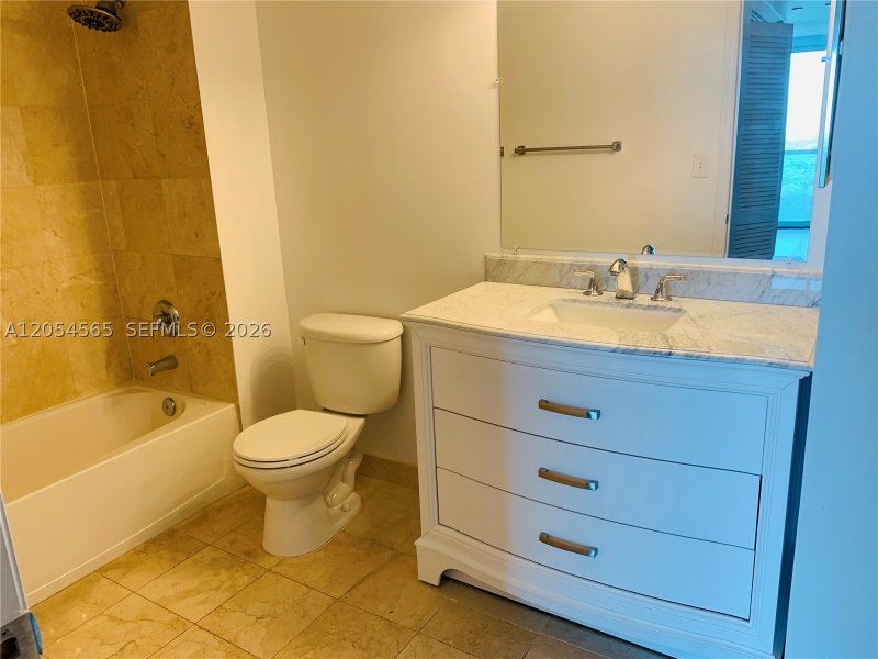 Apartment for rent at Skyline On Brickell 2611