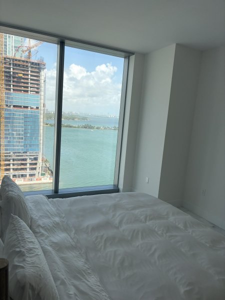 Comprar apartamento en Villa Residences Edgewater 2006