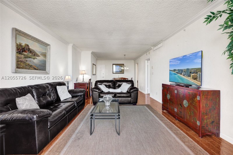 Condo for sale at The Wave Condo 1628
