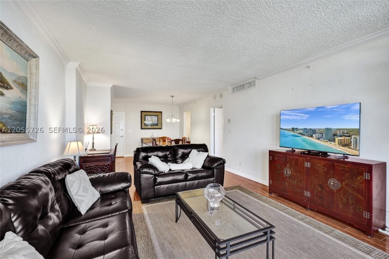 Condo for sale at The Wave Condo 1628