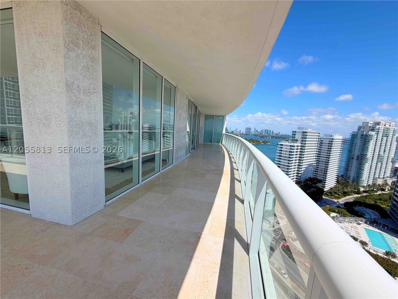 Comprar apartamento en Icon South Beach 2610