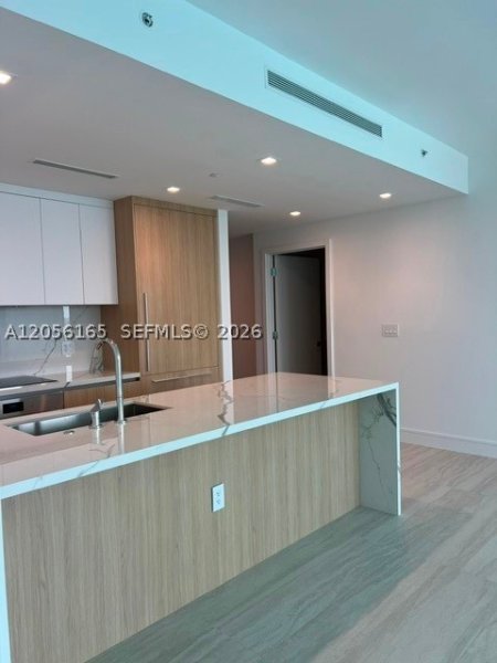Alquiler de apartamento en One Park Tower by Turnberry 1509