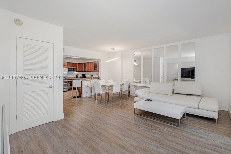 Alquiler de apartamento en Roney Palace 1528