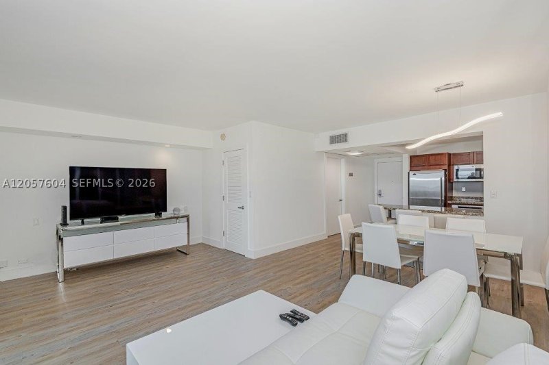 Alquiler de apartamento en Roney Palace 1528