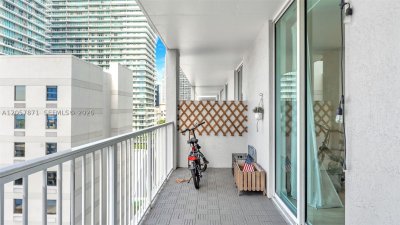 Comprar apartamento no Vue at Brickell 1307