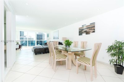 Comprar apartamento no Aquasol 15T