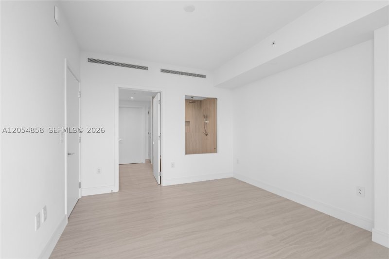 Condo for sale at One Park Tower by Turnberry 1604