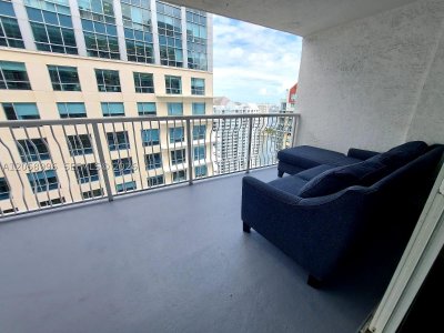 Comprar apartamento no The Club At Brickell Bay 3708