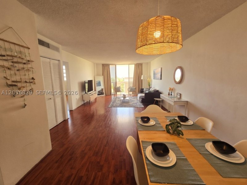 Apartment for rent at South Bay Club 722