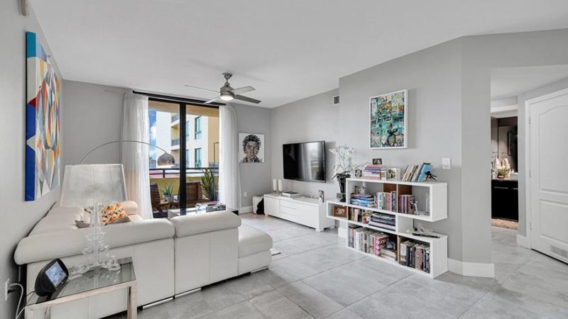 Condo for sale at Waverly Las Olas 501