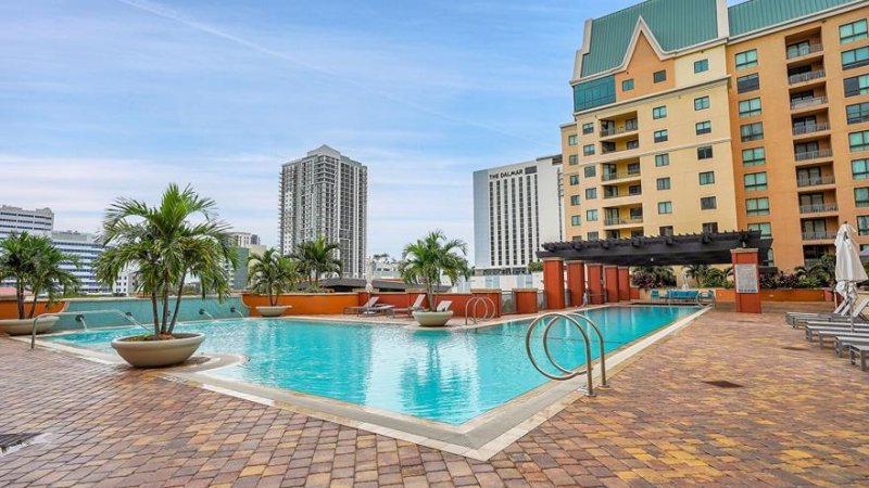 Condo for sale at Waverly Las Olas 501