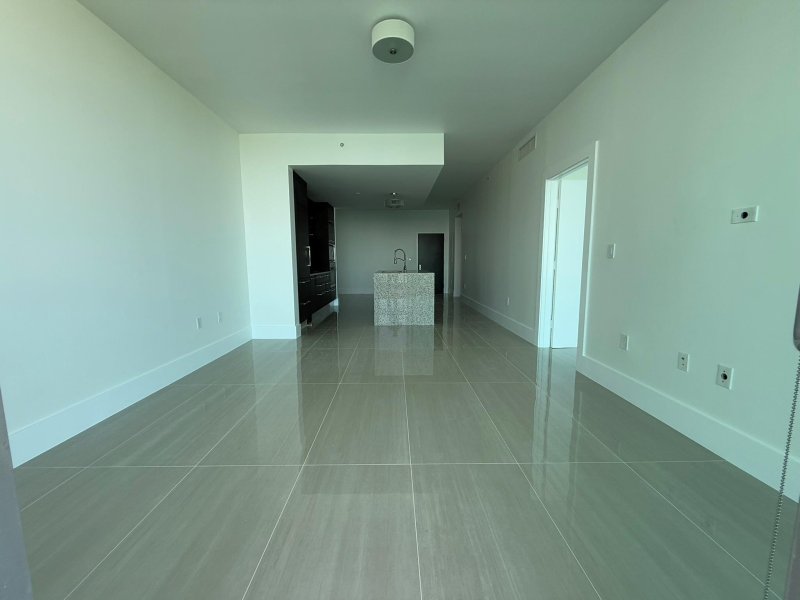 Apartment for rent at 900 Biscayne 2807