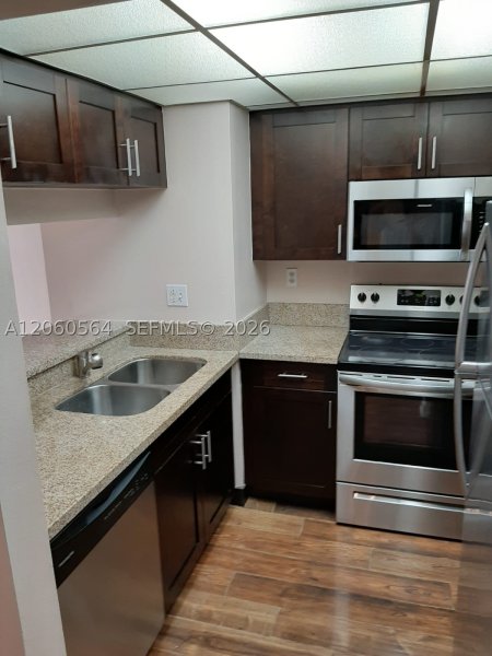 Apartment for rent at Madison Miami E-1001