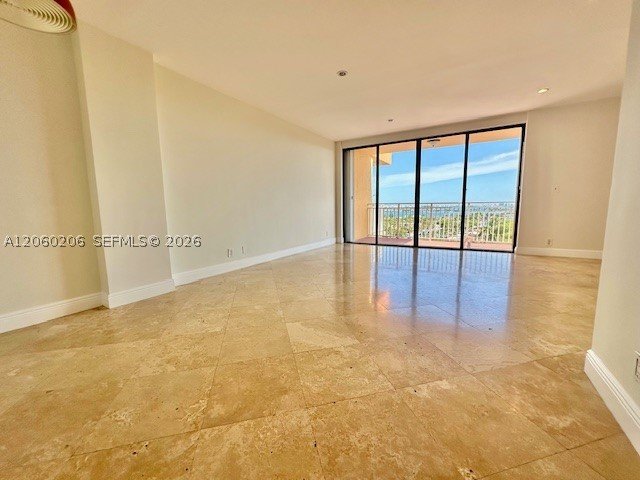Apartment for rent at Waterside Towers 1005