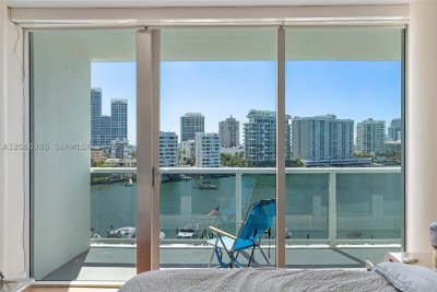 Comprar apartamento en King Cole 716+Dock Sli