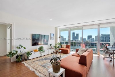 Comprar apartamento en King Cole 716+Dock Sli