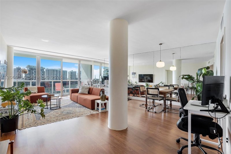Condo for sale at King Cole 716+Dock Sli