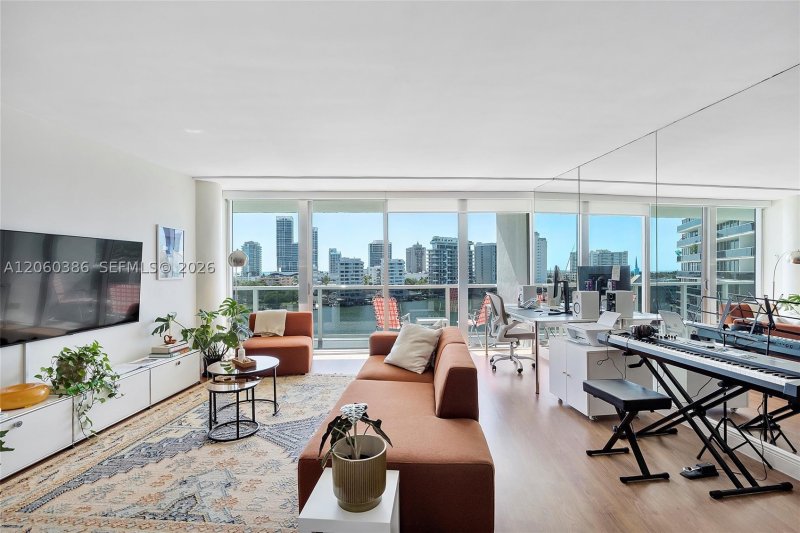 Condo for sale at King Cole 716+Dock Sli