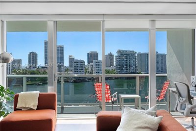 Comprar apartamento en King Cole 716+Dock Sli