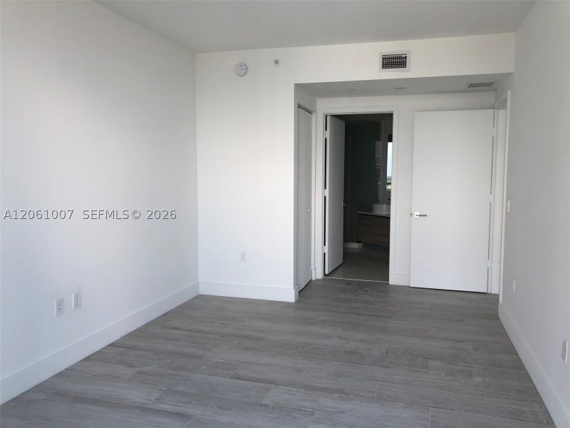 Apartment for rent at Hyde Midtown 1702