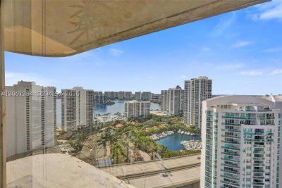 Turnberry Towers Apt #26E