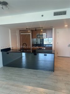 Comprar apartamento no 50 Biscayne 4706