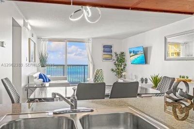 Comprar apartamento no The Club At Brickell Bay 2502