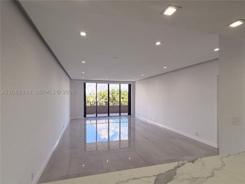 Apartment for rent at Key Colony III Emerald Bay 524