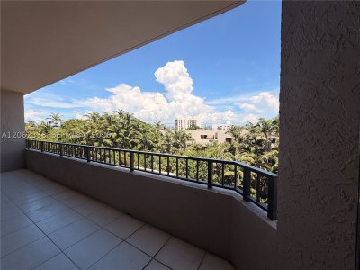 Aluguel de apartamento no Key Colony III Emerald Bay 524