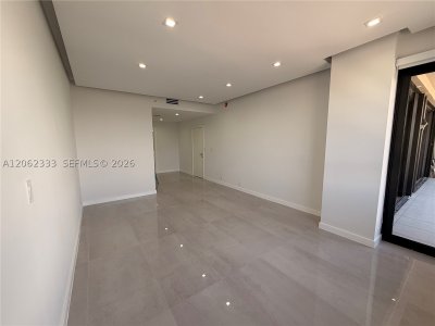 Aluguel de apartamento no Key Colony III Emerald Bay 524