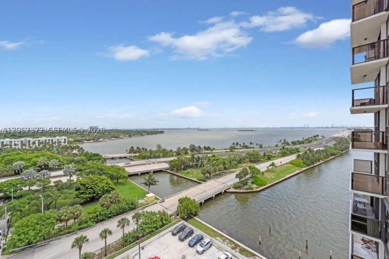 Apartment for rent at Charter Club Condos 1214