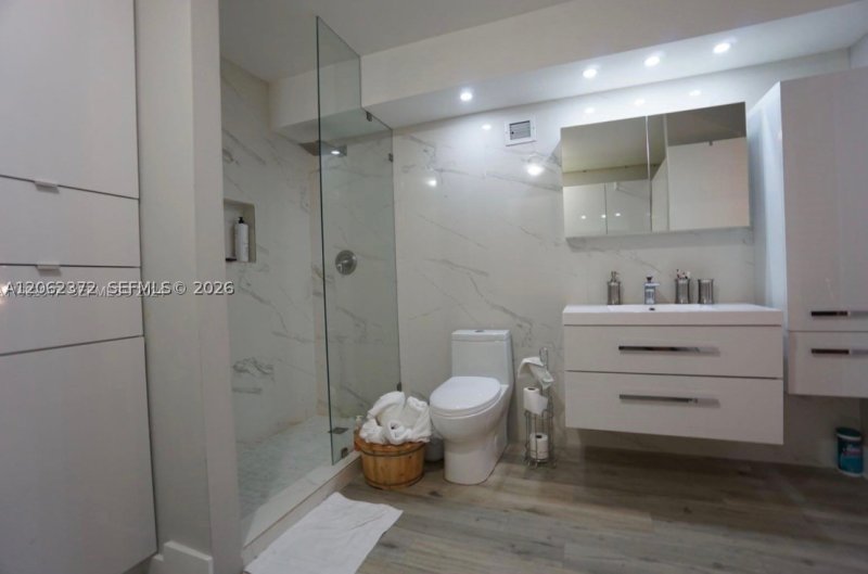 Apartment for rent at Charter Club Condos 1214