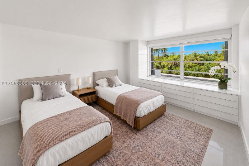 Apartment for rent at Commodore Club West 208