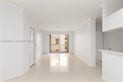 Comprar apartamento en Porto Bellagio 1712