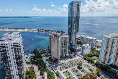 Brickell Townhouse Apt #4F