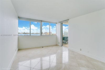 Aluguel de apartamento no Blue Bay Tower 1001