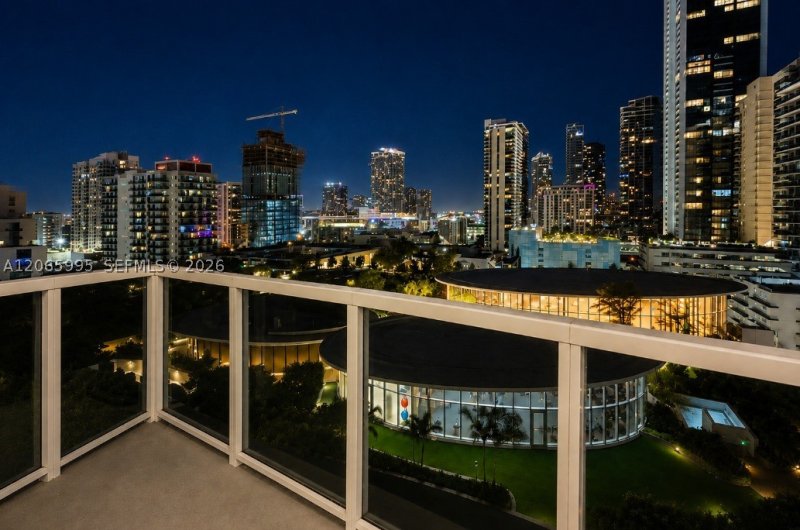 Apartment for rent at 23 Biscayne Bay PH02