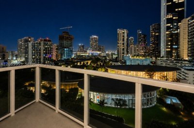 23 Biscayne Bay Apt #PH02