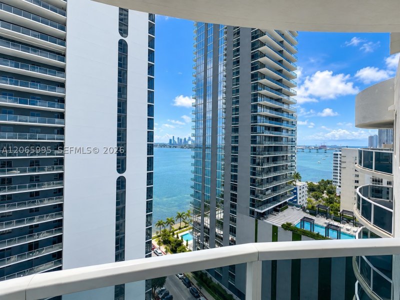 Apartment for rent at 23 Biscayne Bay PH02