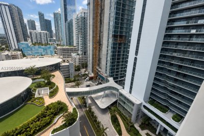 Aluguel de apartamento no 23 Biscayne Bay PH02