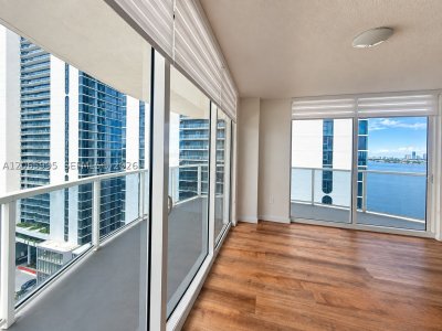 Aluguel de apartamento no 23 Biscayne Bay PH02