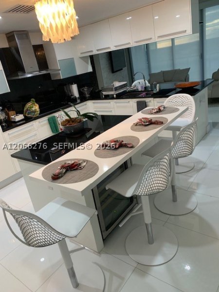 Comprar apartamento en Jade Ocean 2808