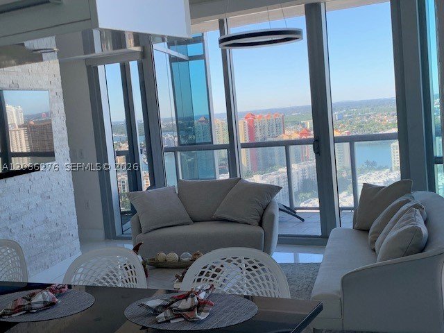 Comprar apartamento en Jade Ocean 2808