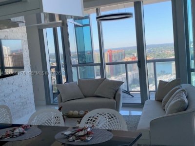 Comprar apartamento en Jade Ocean 2808
