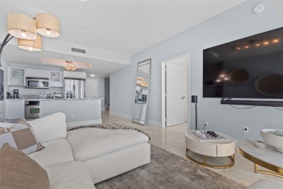 Comprar apartamento no Marina Blue 4203
