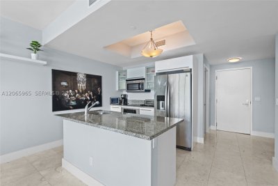 Comprar apartamento no Marina Blue 4203