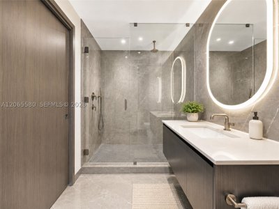 Comprar apartamento en E11EVEN Hotel & Residences 2505