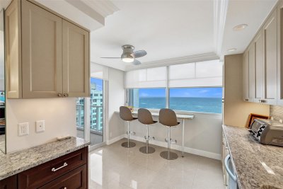 Comprar apartamento en Plaza East PHB