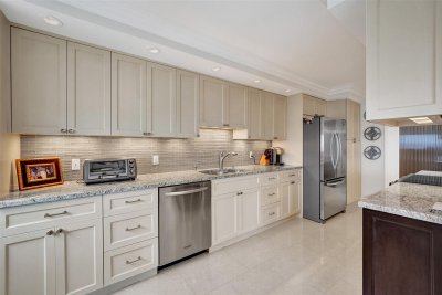 Comprar apartamento en Plaza East PHB